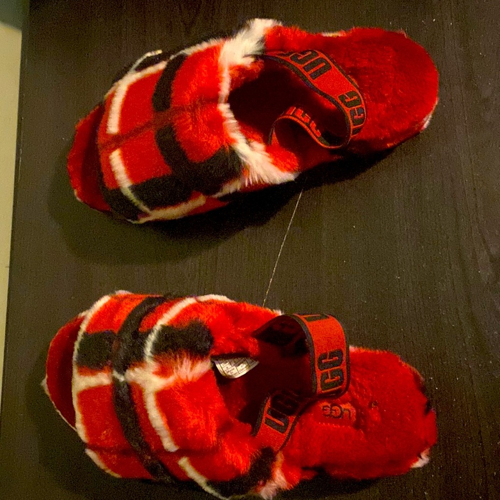 Uggs  that keep you warm as a Hug